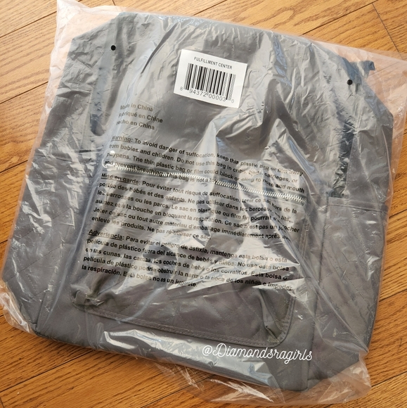 DSW Large Quilted Backpack Gray Black Silver NIP - Picture 6 of 15